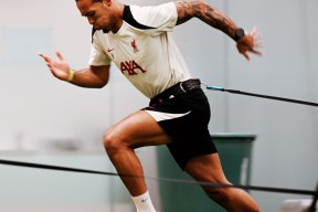 欧博 -冲刺阶段阿森纳备战意大利杯，防线松动细节曝光，质疑声仍在，高层口径保持一致的简单介绍