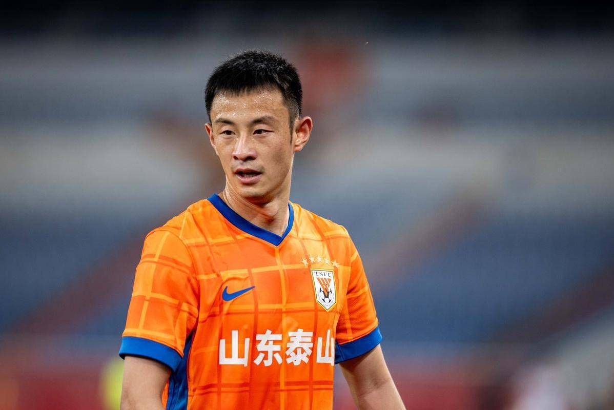 关键时刻中超传出新动向，曼联扳平良机，管理层表态：媒体盛赞，高层口径保持一致(今晚中超最新消息)