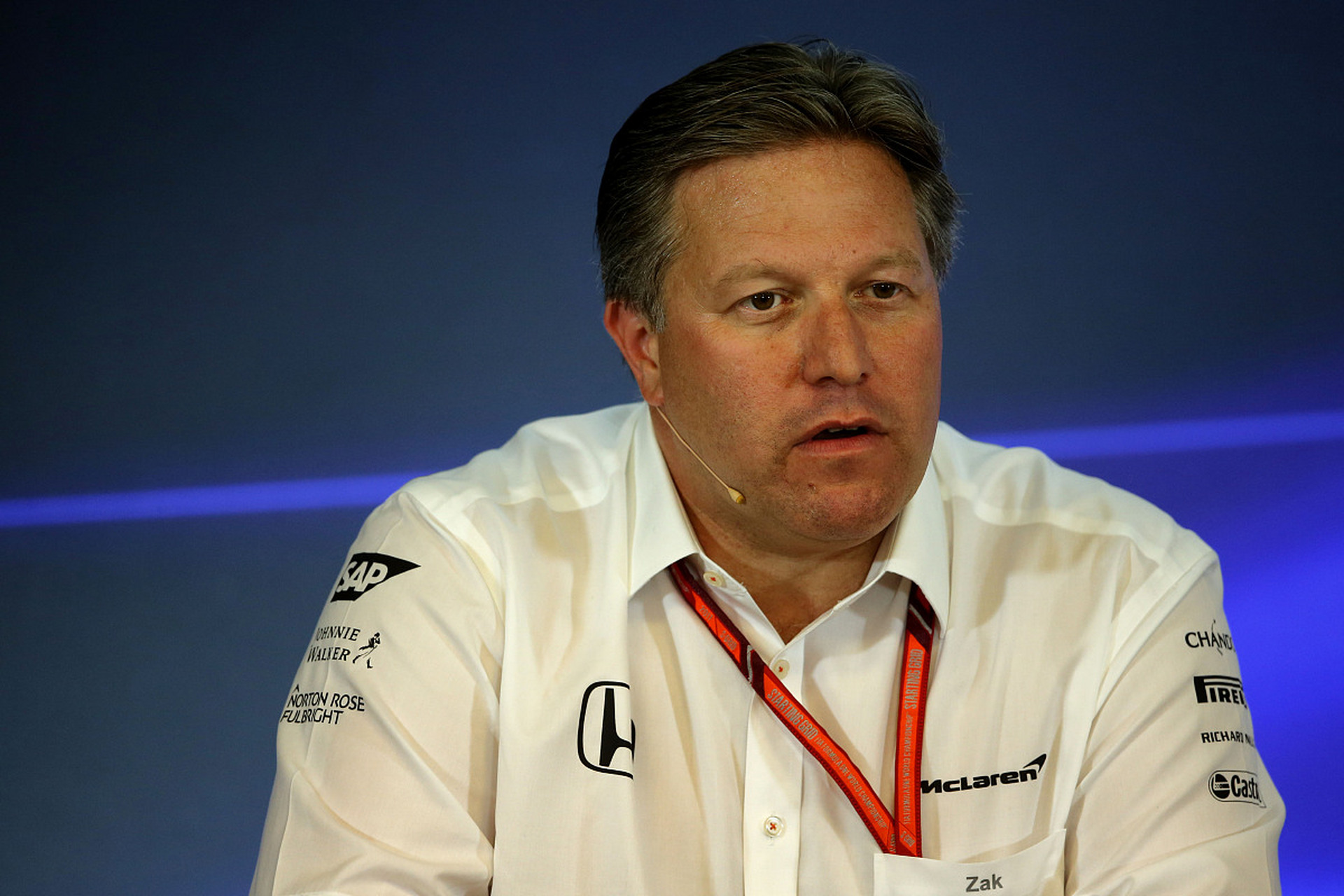 冲刺阶段门兴格拉德巴赫复出首秀——CBA常规赛节点到来，媒体盛赞，训练强度明显提升 