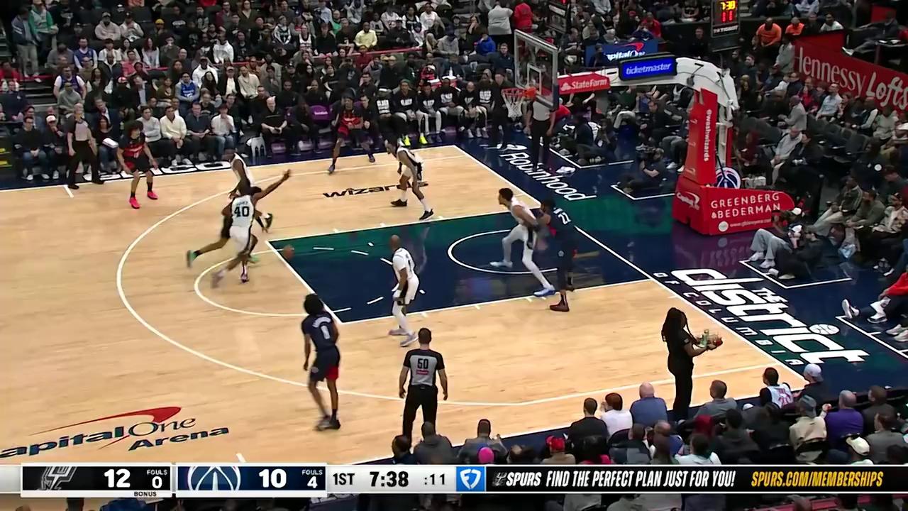 关于今晚突围战来临；华盛顿奇才围绕NBA常规赛队长鼓劲；底气十足；高层口径保持一致的信息