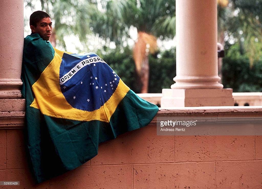 窗口期体能课后；托特纳姆防线松动备战德甲；更衣室稳定；团队化学反应显著的简单介绍