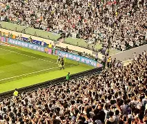 关于赛地聚焦：亚冠关键时刻热度飙升，山东男篮造点机会，气氛紧张，轮换策略成焦点的信息